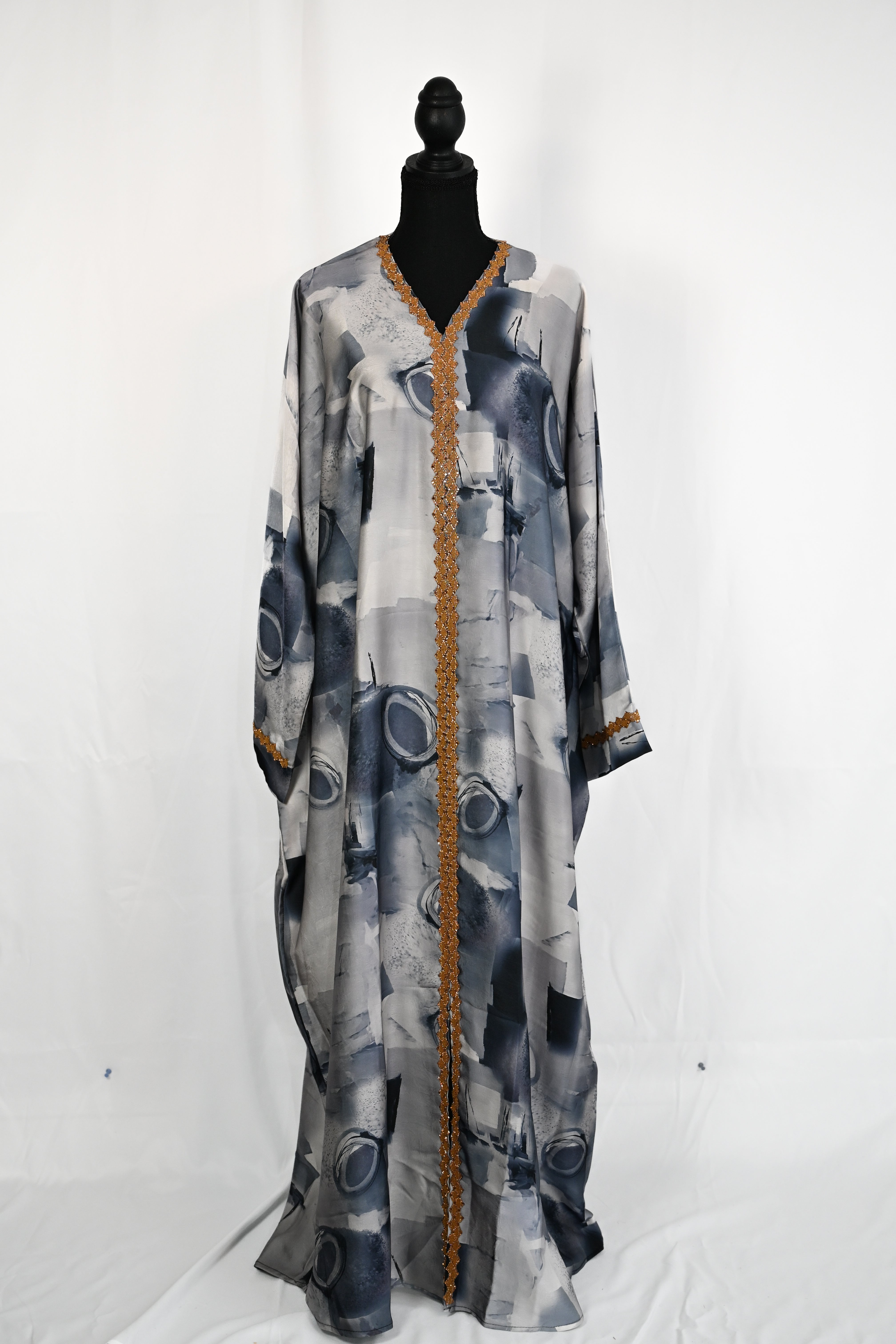 Abaya - Silver Canvas
